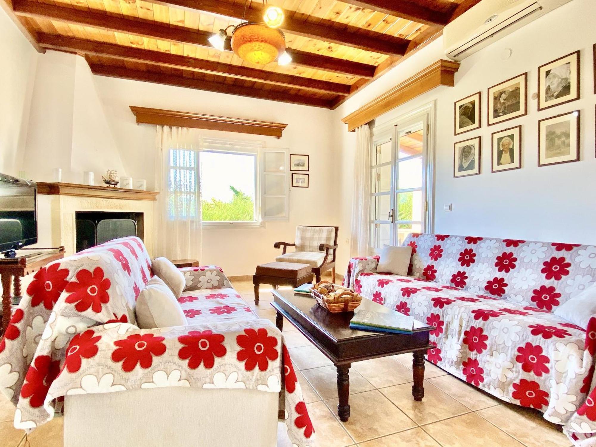 Kostas Estate With Private Pool By Dadovillas Villa