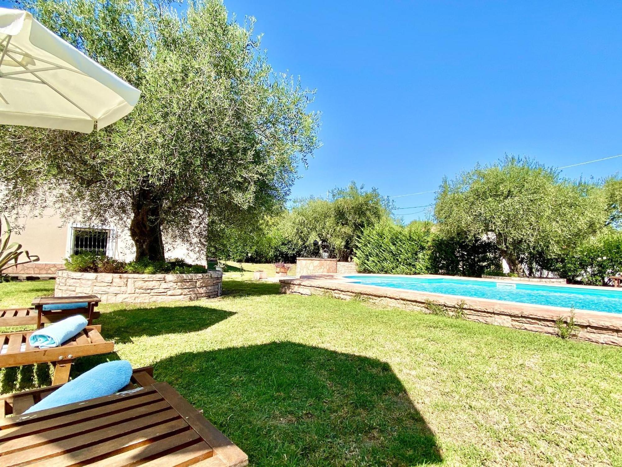 Kostas Estate With Private Pool By Dadovillas Villa Astrakeri